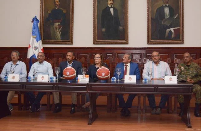 Anuncian la versión 42 del torneo baloncesto superior de Santiago.